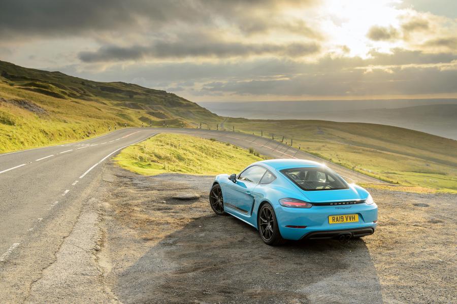  Porsche 718 Cayman T (982C) 2019 года  (UK) (фото 40 из 40)